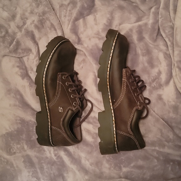 skechers shoes - Picture 3 of 3